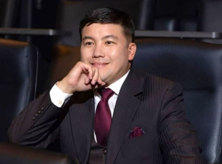 Скандал вокруг Турсынбека Кабатова: шоумен ответил на заявления бывшей жены