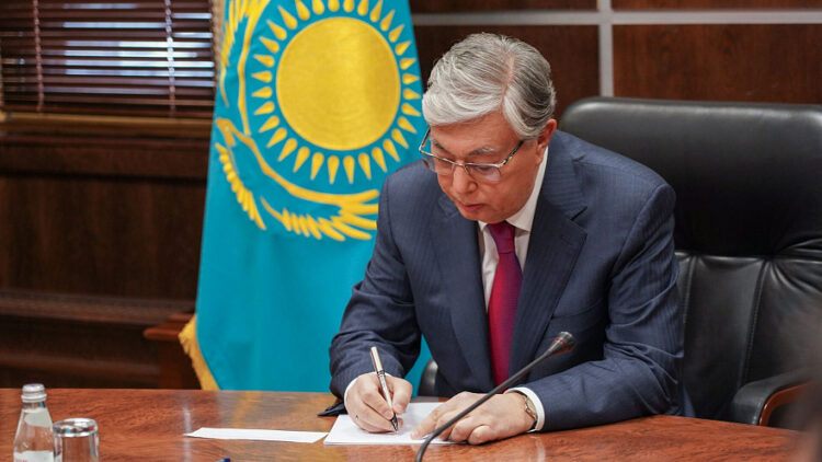 Президент бекіткен жаңа саяси бағдар: ішкі саясаттың негізгі қағидаттары мен құндылықтары жарияланды