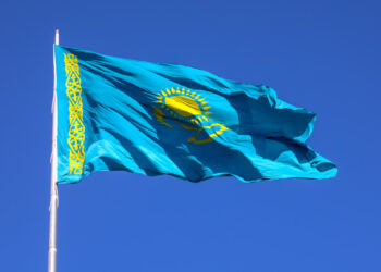 Поджог флага в Алматинской области: 12 человек арестованы