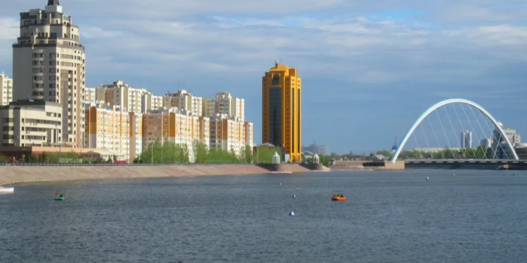 В Астане нашли тело пропавшей школьницы в реке Есиль