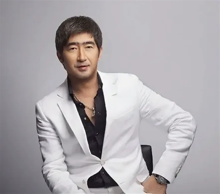 Мұқасан Шахзадаев жас әнші Ғалымжан Сүлейменді соққыға жықты деген күдікпен ұсталды