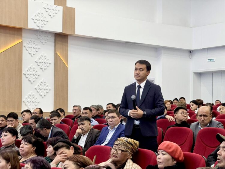 Встреча с жителями дачных массивов: обсуждены вопросы Генерального плана