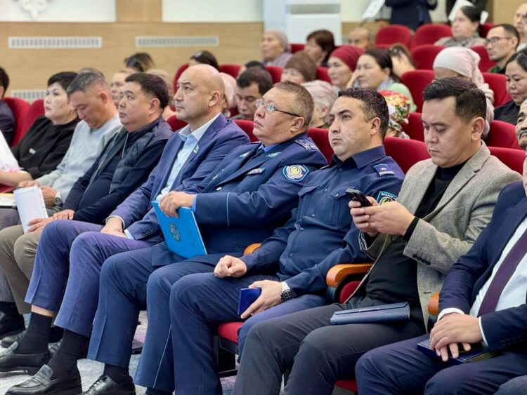 Саяжай тұрғындарымен кездесу: Бас жоспар мәселесі талқыға салынды