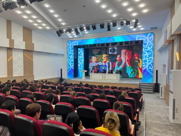 111 сенім телефонына 44 қоңырау түскен