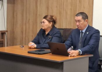 Мать Бишимбаева объяснила передачу почти миллиона долларов родственнице