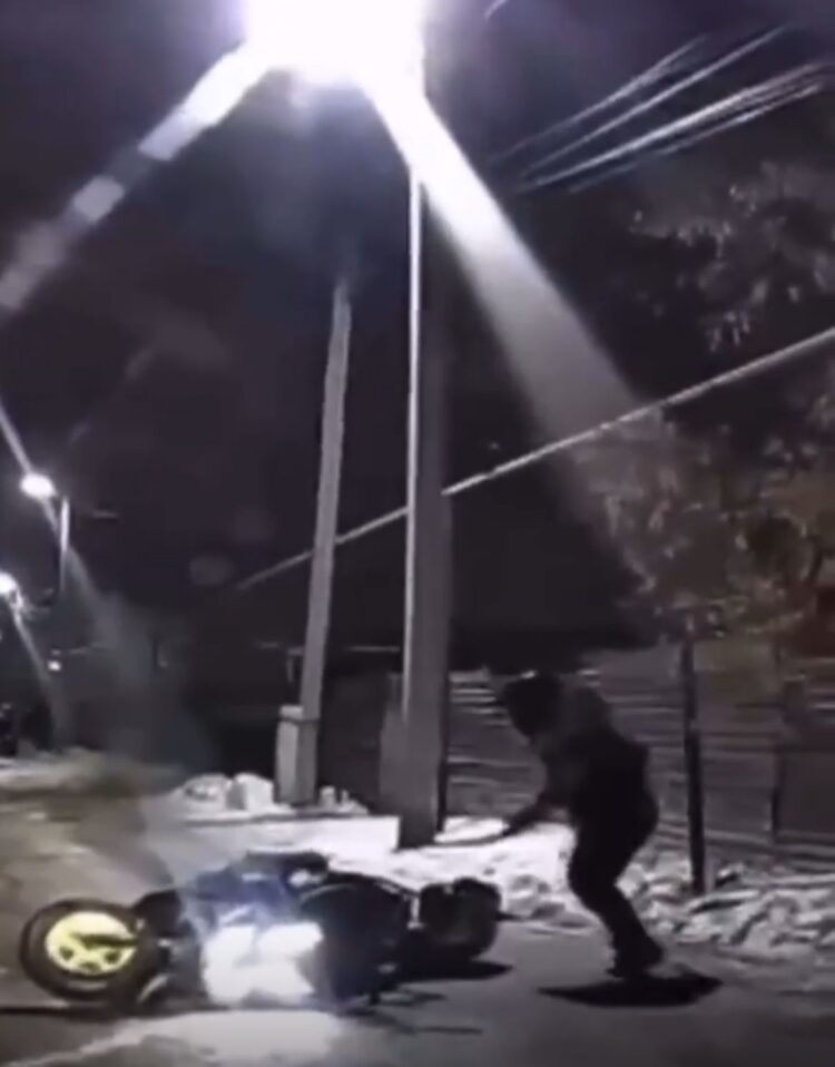 Пьяный астанчанин устроил погоню на мопеде и попал под арест