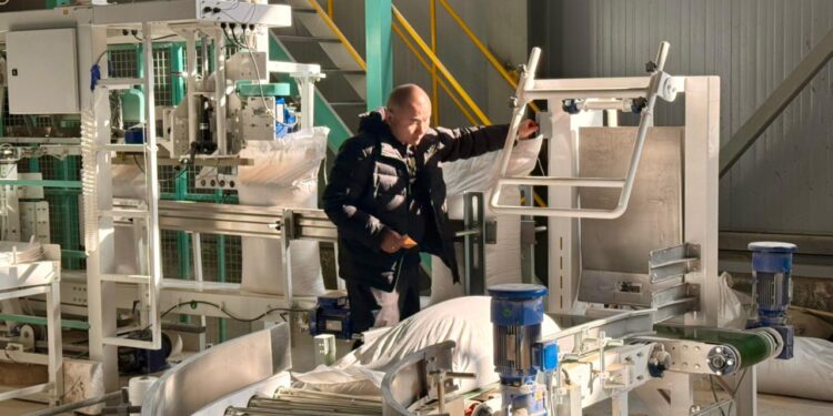 Қонаевтағы жаңа кәсіпорында еңбек адамдарына сұраныс артты