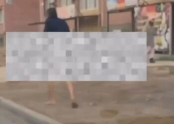 Атырауда Береке ықшам ауданында іш киімсіз жүрген ер адам ұсталды