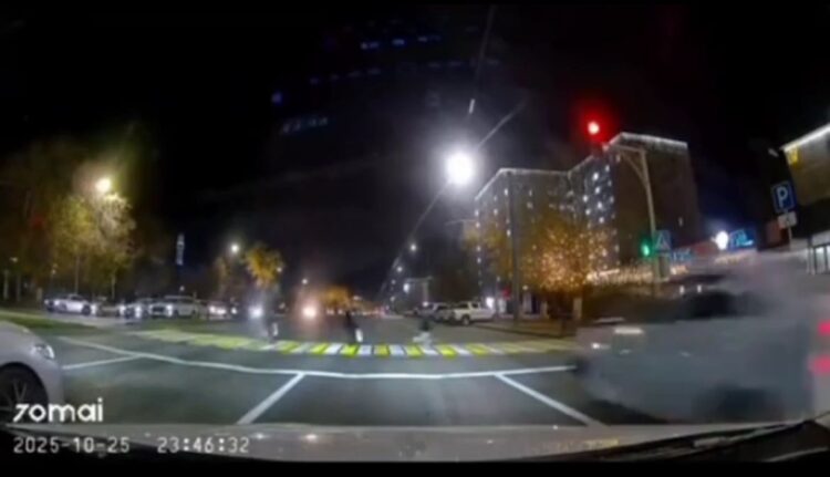 В Актобе похоронили 8-летнюю девочку, погибшую после ДТП