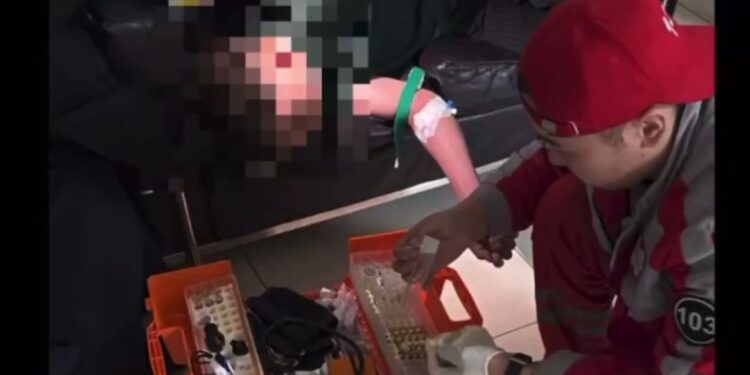 Талдықорғанда полицейлер көпірден секірмек болған жасөспірімді құтқарып қалды