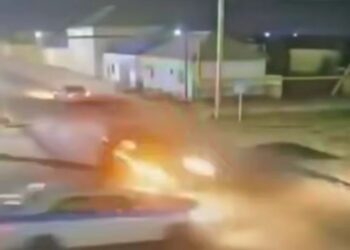 Бейнеу: патрульная машина столкнулась с Toyota Camry