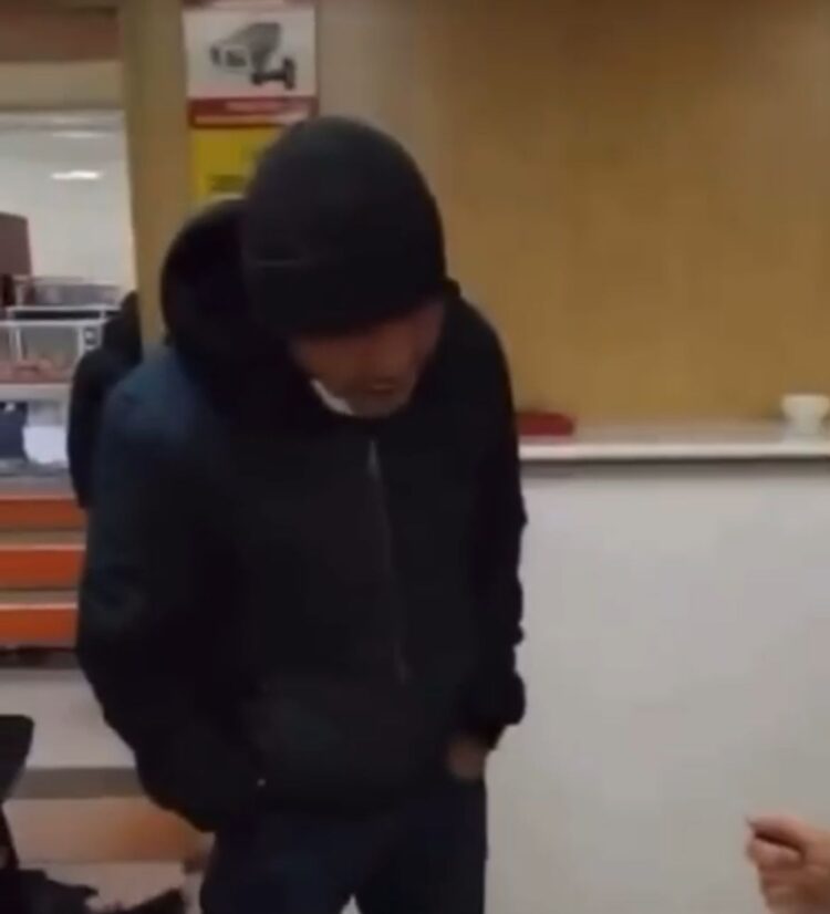 Аягоз: двое местных воспитывали иностранных туристов