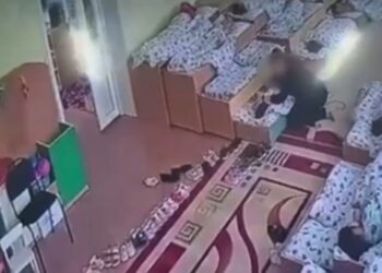 Семейде тәрбиеші 5 жастағы баланы тұншықтыруға әрекет жасады деген оқиға тексеріліп жатыр