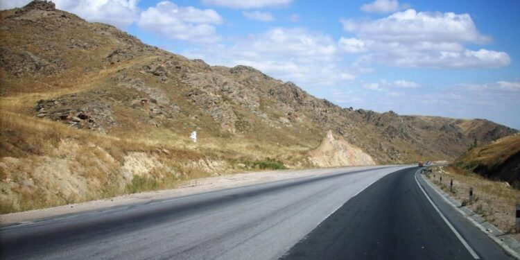 На трассе Алматы-Бишкек введена система контроля средней скорости