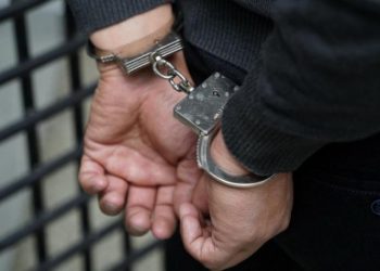 Талдықорғанда бұрынғы қызметкер ЖШС басшылығын «айыптайтын» деректермен қорқытып, пәтер талап еткен