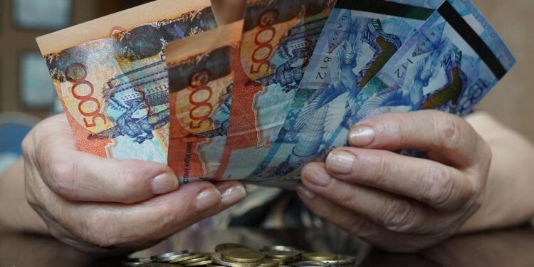 Январские пенсии не выплатят заранее: Минтруда разъяснило ситуацию