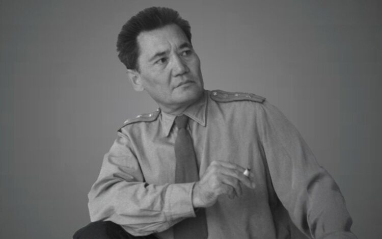 Бауыржан Момышұлына «Халық қаһарманы» атағы берілді