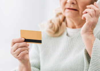 Женщина, оформлявшая кредиты на пенсионеров, привлечена к уголовной ответственности