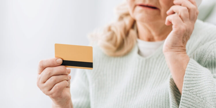 Женщина, оформлявшая кредиты на пенсионеров, привлечена к уголовной ответственности