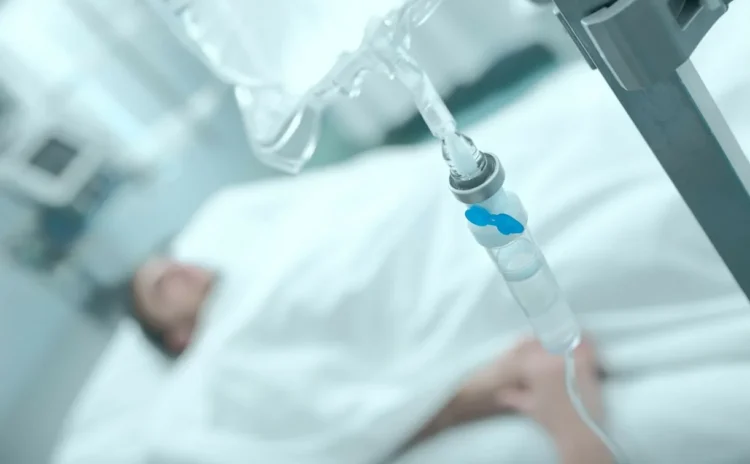 «Переломы, синяки и кровоизлияния»: семья умершего в наркологии атырауца требует возобновить дело