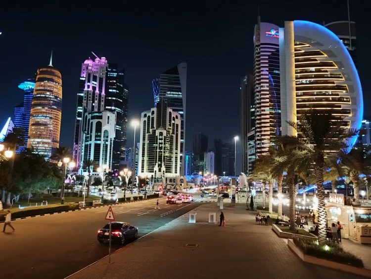 Казахстанцы смогут легально работать в Катаре