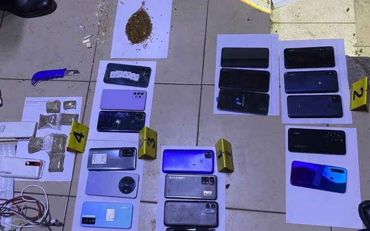 В Уральске пресекли попытку пронести крупную партию запрещённых предметов