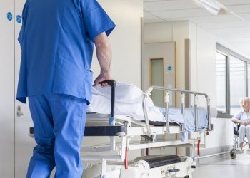 В Костанае санитара, избившего пациента, приговорили к четырём годам лишения свободы