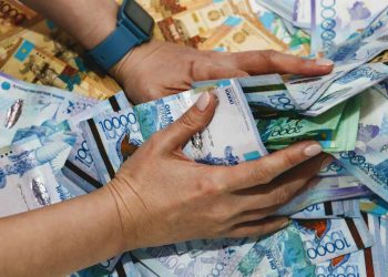 Прокуратура Акмолинской области выявила незаконное начисление зарплаты