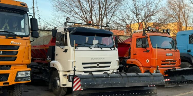 К зимнему периоду: техника для уборки улиц находится в полной готовности