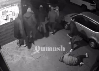 В Алматинской области группа подростков избила прохожего в селе Бесагаш