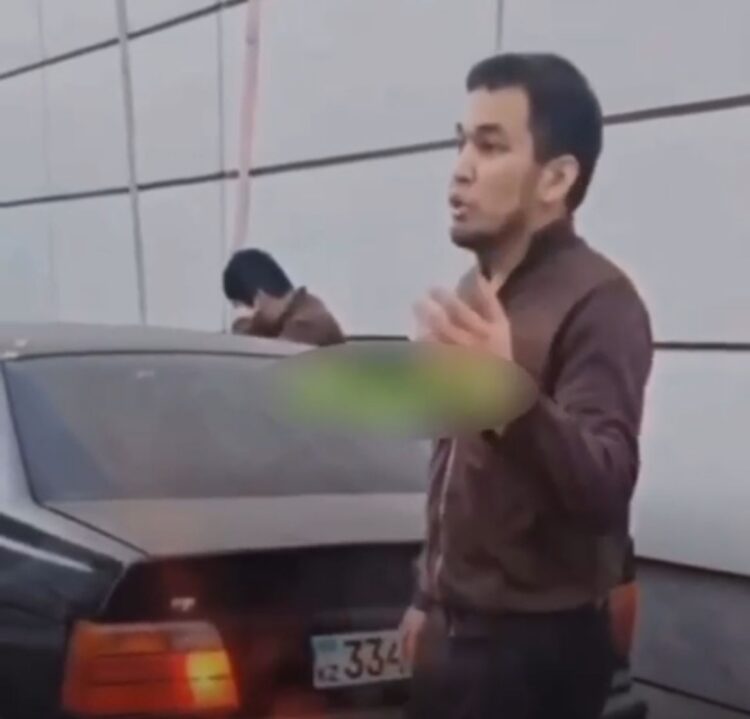 Покушение на похищение девушки в Алматы: прохожий вмешался и сорвал попытку