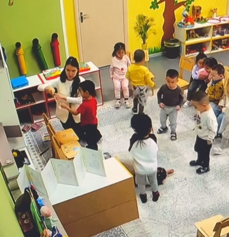 В Сатпаеве особенную девочку 7 месяцев подвергали давлению в детском саду