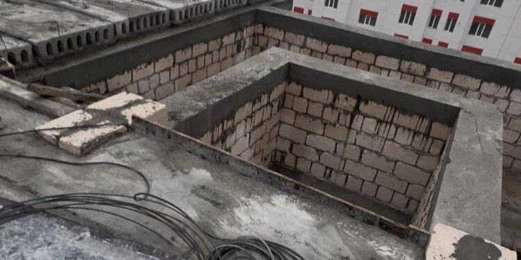 В Мангистау 20-летний рабочий погиб, упав в шахту лифта