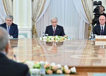 Президент Ирана: «Мы будем прилагать все усилия, чтобы довести взаимную торговлю до 3 млрд долларов»