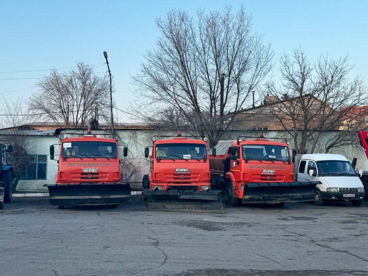 Қонаевта коммуналдық қызмет мамандары қаланың жайлы өмірін қамтамасыз етуде