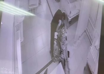 В суде показали видео с пострадавшей Айзат Джумановой