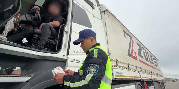 Мошенники похищают грузы через онлайн-сервисы в Казахстане