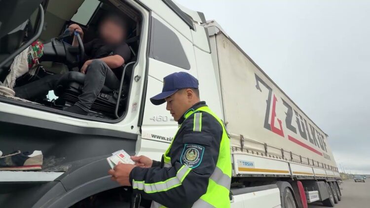 Мошенники похищают грузы через онлайн-сервисы в Казахстане