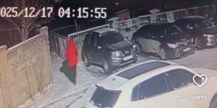 В Астане мужчина угнал оставленный без присмотра автомобиль во дворе