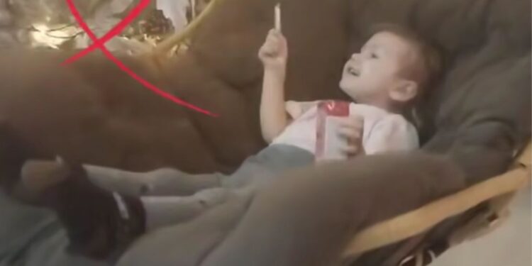 Двухлетнюю девочку из Жезказгана выписали после лечения в Астане