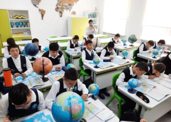 Оқу-ағарту министрлігі оқушылардың жүктемесінің жоғары екенін мойындады