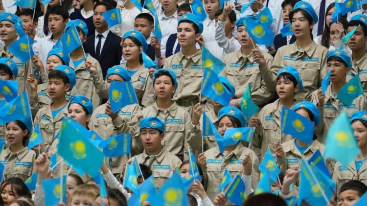 Концепцию «Дети Казахстана» представили в Правительстве: потребуется 1,3 трлн тенге