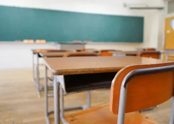 Девятиклассник скончался в школе Каскелена