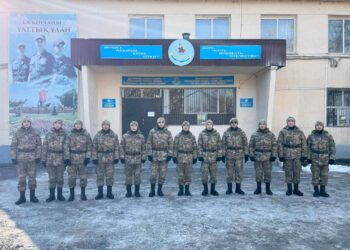 Алматы облысынан шыққан 12 сыныптас бір әскери бөлімде бірге қызмет атқарып жүр