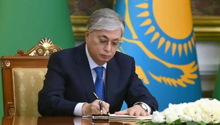 Тоқаев банктер мен қаржы нарығы туралы заңдарға қол қойды