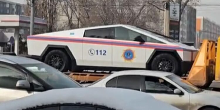 МЧС купило Tesla Cybertruck за 127,5 млн тенге