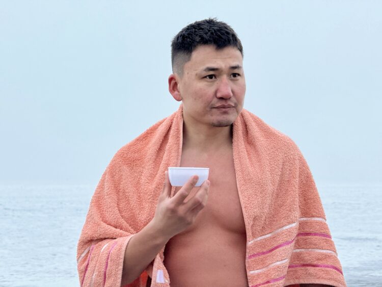 Аяз Қонаев: Қапшағай су қоймасына қыстыгүні шомылатындар саны көбеюде