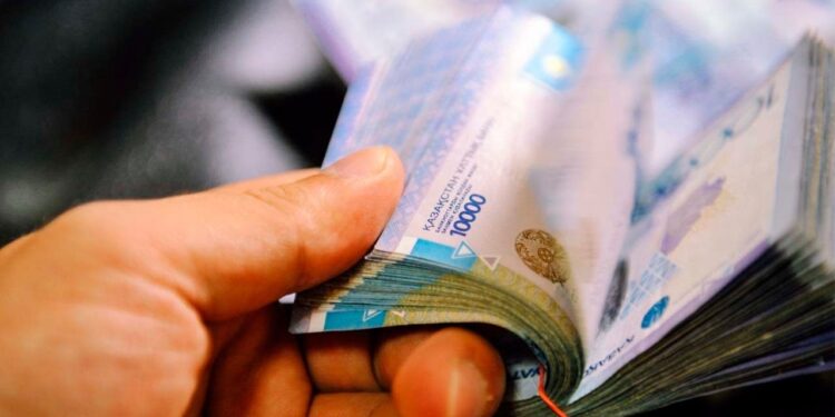 Замакима Алакольского района осудили на 5 лет за хищение 189 млн тенге