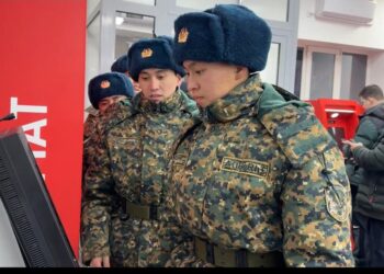 Срочникам в Казахстане планируют запретить оформление кредитов