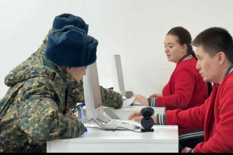 Қазақстанда мерзімді әскери қызметтегі сарбаздарға несие алуға шектеу қойылуы мүмкін